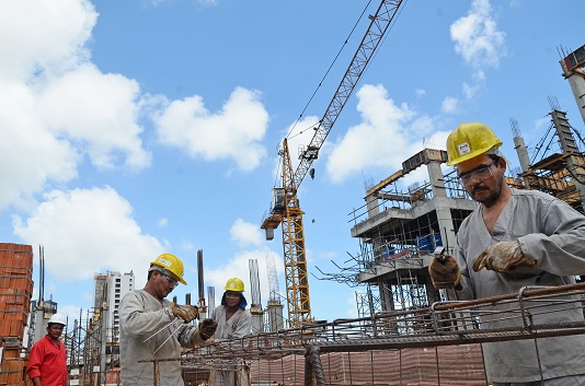GLAUCO DINIZ DUARTE - Indústria da construção opera com 42% de ociosidade, informa CNI